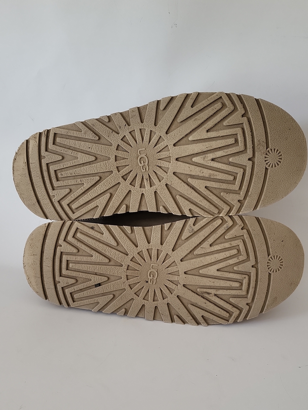 UGG Women's Tazz Platform Slippers Size 8 - Picture 8 of 9